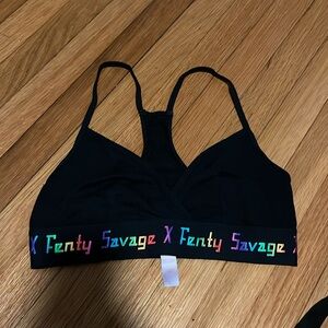 Savage X Fenty Lounge/athletic leggings and bra set